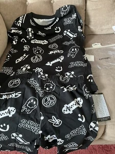 Children Pyjamas Set Aged 8-9 Years - Skateboarding Design - Picture 1 of 1