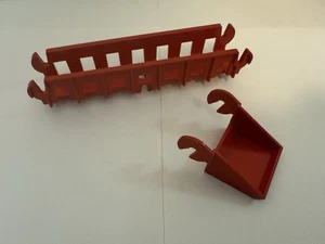 LEGO Red Conveyor Belt 1975 marco inclinado y cubo Legoland Constructions ob - Imagen 1 de 17