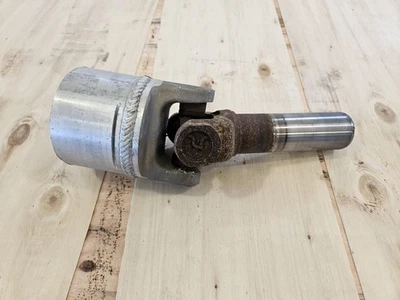 SIERDEN15 2017 Yoke/U-Joint 30338 - Image 1 of 4