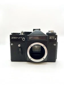 Zenit ET USSR 35mm Film Camera Body Only - Picture 1 of 6