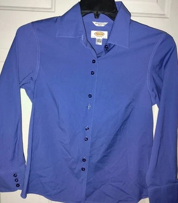Camisa Talbots para mujer 6 Petite con botones resistente a las arrugas manga larga Foto 1 de 4