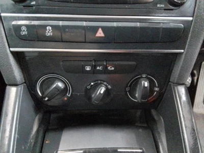 HEATING SWITCHES AUDI A3 MK2 FL (8P) (A5) 2003 TO 2013 TDI SE - Image 1 of 4