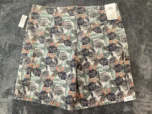 Izod Saltwater Shorts Mens 38 - 9.5" Cargo Mid-Rise Hawaiian Floral Summer NEW - Picture 1 of 8