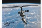 Photo signée cosmonaute Nikolai Budarin Station spatiale internationale Expediton-6