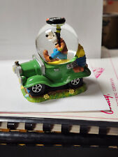 Vintage Disney Store Small Goofy Toontown In Green Car Snow Globe near mint cond