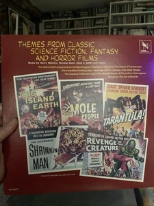 Themen aus klassischen Science Fiction Fantasy- und Horrorfilmen; Top Vinyl - Bild 1 von 9