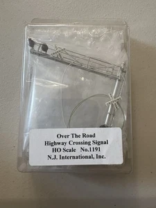 Over The Road Highway Crossing Signal HO Scale #1191 NJ International - Picture 1 of 4