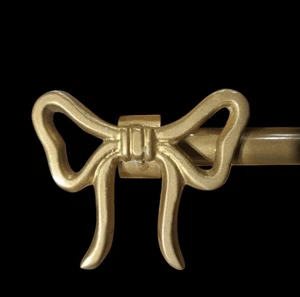 Christian Lacroix Gold Kokette Schleife Verstellbar Dekorative Gardinenstange Set 25-48" - Bild 1 von 3