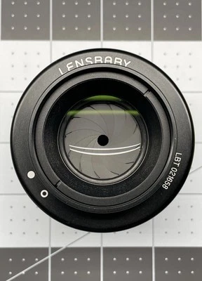 Lensbaby Sweet 80 Holiday Kit - EF Mount - Image 1 of 4