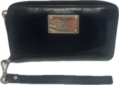 Michael Kors | Wristlet Strap Wallet | Leather  | Black | See Description - image 1 of 4