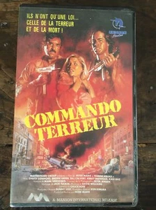 COMMANDO TERREUR … CHUCK CONNORS … UNICORN … VHS - Foto 1 di 4