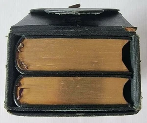 1838 / MORNING & EVENING PRAYER / 2 VOLS / LEATHER CASE / BIBLE INT. / HANDSOME! - Foto 1 di 12