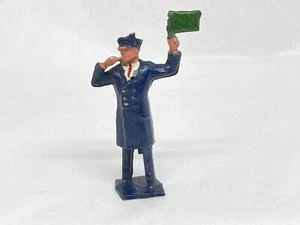 Railway Porter Whistle And Flag By Crescent (N yel 256) Railway Figure - Picture 1 of 6