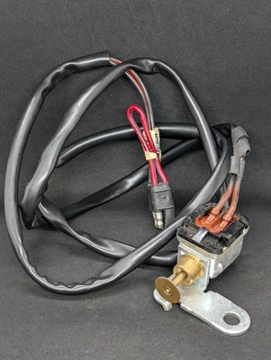 Nuevo de Lote Antiguo 1967 1968 Ford Mustang Mercury Cougar 3 Velocidades Lámpara de Retroceso Interruptor de Luz Foto 1 de 4