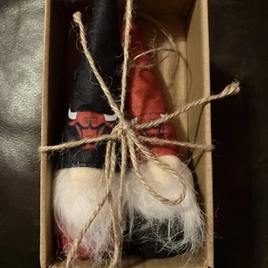 ~NEW~THE MEMORY CLUB • NBA • CHICAGO BULLS 4-Pack Plush 7” Gnome Ornament Set - Picture 1 of 5