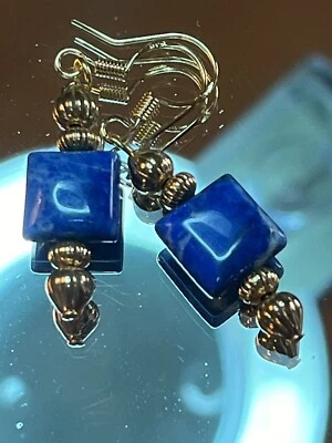PRECIOSOS PENDIENTES PERFORADOS LAPISLÁZULI, ¡TOTALMENTE NUEVOS! Foto 1 de 4
