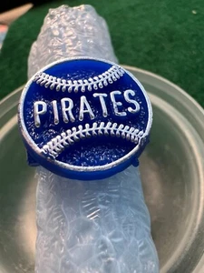 1970s Vintage Pittsburgh PIRATES  MLB Team RING baseball plastic Gumball Vending - Picture 1 of 3