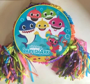 Little SharksPinata..gioco per feste, decorazione per feste SPEDIZIONE GRATUITA - Foto 1 di 2