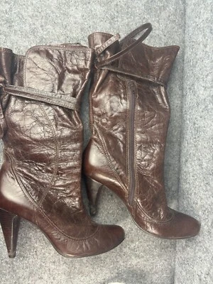 Luichiny High Heeled Boots Women's 8M Brown Leather Mid Calf Zip Up - Image 1 of 4