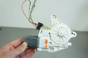 06-11 Mercedes ML350 R350 GL550 Rear Right Passenger Side Window Regulator Motor - Picture 1 of 11