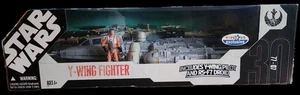 Star Wars Y-Wing 30th Anniversary Collection Neu in OVP Toys R Us Exclusive - Bild 1 von 5