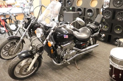 Honda Magna 1999  Foto 1 de 4