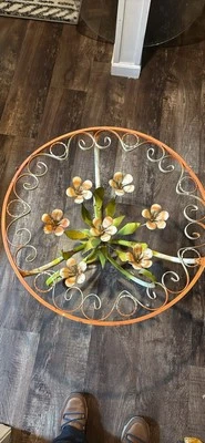 Base de mesa pedestal floral Tole de hierro forjado italiano vintage sin vidrio Foto 1 de 3