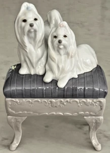 Lladro 6688 "Sitting Pretty" 2 Maltese Puppy Dogs Sitting Pretty - MWOB, RV$560 - Picture 1 of 16