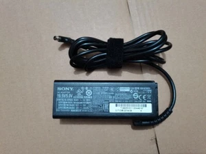 Adaptador de CA USB original OEM para Sony 19.5V 2A VAIO Z Flip VJZ13BA11L VGP-AC19V74 - Imagen 1 de 5