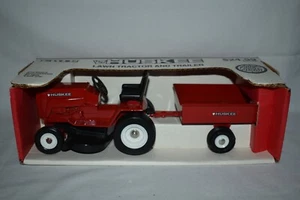 Ertl 1:12 Huskee Lawn Tractor & Traier - Picture 1 of 4