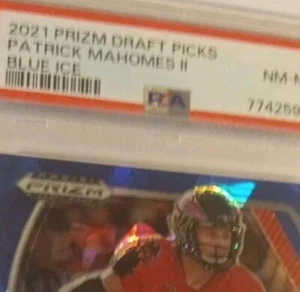 7 2021 Prizm Draft Picks Patrick Mahomes II Blue Ice /99 Graded PSA 8 Chiefs - Bild 1 von 3