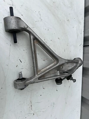 Подлинный правый передний поперечный рычаг для водителей Ferrari 458 Spider (F142) P/N 235133 - Изображение 1 из 4