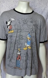 Camiseta Clásica Disney Parks Mickey, Donald, Goofy Gráfica Timbre Gris Talla L - Imagen 1 de 3
