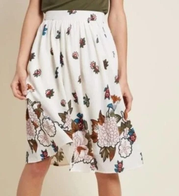 MODCLOTH White Floral Plus Sz 3X Knee Length Side Zip Lined Full Skirt Pockets - Image 1 of 4