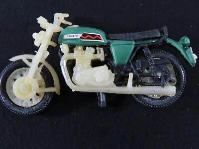Juguete de plástico vintage para motocicleta Triumph C2055 Foto 1 de 4
