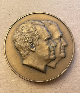 FRANKLIN MINT 1973 Richard Nixon Spiro Agnew Official Inaugural Bronze Medal - Picture 1 of 9