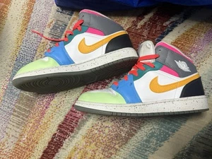 7y Air Jordan Sneakers - Picture 1 of 4