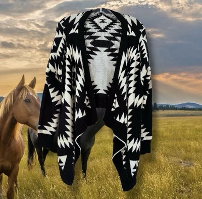 Suéter De Colección Western Frente Abierto Para Mujer S Dobladillo Flutter Negro Blanco Vaquera Rodeo Foto 1 de 3