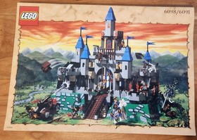 LEGO Castle: Royal Knight's Castle (6090) - Complete with Instructions No Box