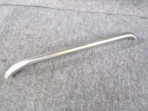 WR12X10688 GE REFRIGERATOR DOOR HANDLE - Picture 1 of 3