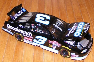 Dale Earnhardt 2002 RCCA 1/32 Scale Goodwrench/Oreo Club Car - Image 1 of 4