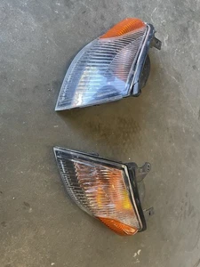 Nissan Skyline R32 GTS Front Corner Light Indicator Signal JDM Genuine Pre-owned - Picture 1 of 8