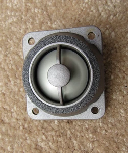 Infinity Interlude IL25c 30c 36c 40c Original Tweeter Speaker 335225-003 3.4 Ohm - Picture 1 of 6