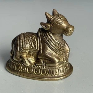 Vintage Messing Nandi Stier von Shiva Tempel Altar Figur 2,75" Indien - Bild 1 von 14