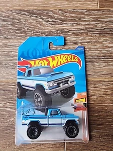 1 2020 Hot Wheels HW Hot Trucks Blue ‘70 Dodge Power Wagon - Picture 1 of 4