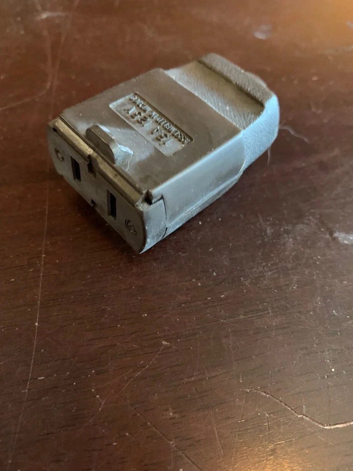 Brown Leviton 1-15 Connector Female Plug 15a 125v