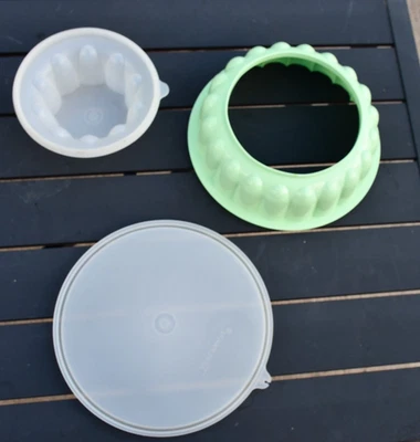 Vintage Green (2) and Blue (1) Tupperware Jello Molds - Image 1 of 4