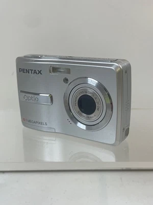 Pentax Optio E40 8.1MP Compact Digital Camera Silver Tested Working NO BATTERIES - Image 1 of 4