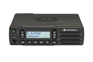Motorola MOTOTRBO DM2600 Radio Mobile - Vhf 136-174 MHZ Inclus Accessoire - Imagen 1 de 3