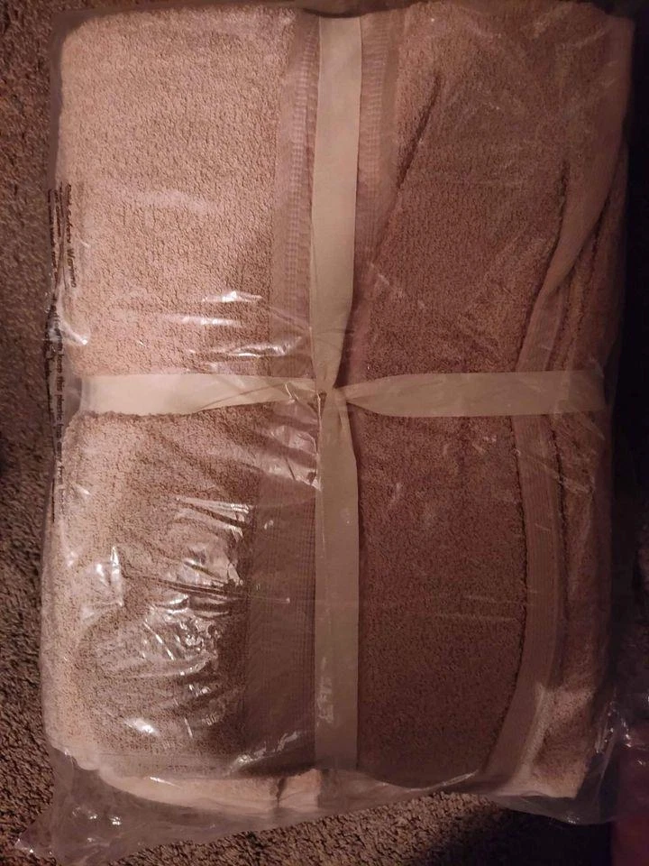 Nuevo juego de toallas de baño The Big One de 12 piezas 4 lavabos de baño marrón a mano Foto 1 de 1